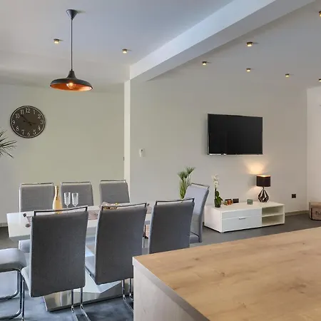 ヴィラ Kuca Za Odmor Ines プーラ